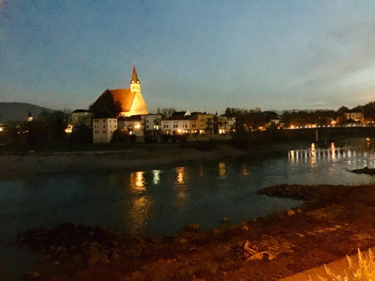 Ferienwohnung An Der Romantischen Salzachschleife Naehe Salzburg Laufen Dış mekan fotoğraf