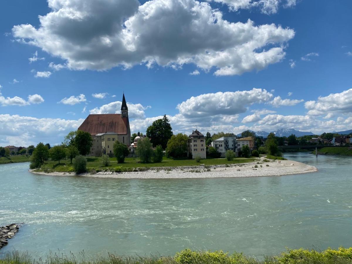 Ferienwohnung An Der Romantischen Salzachschleife Naehe Salzburg Laufen Dış mekan fotoğraf